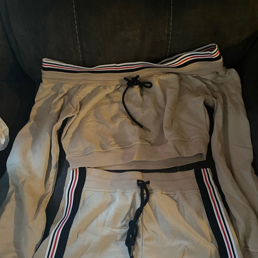 Two piece short set